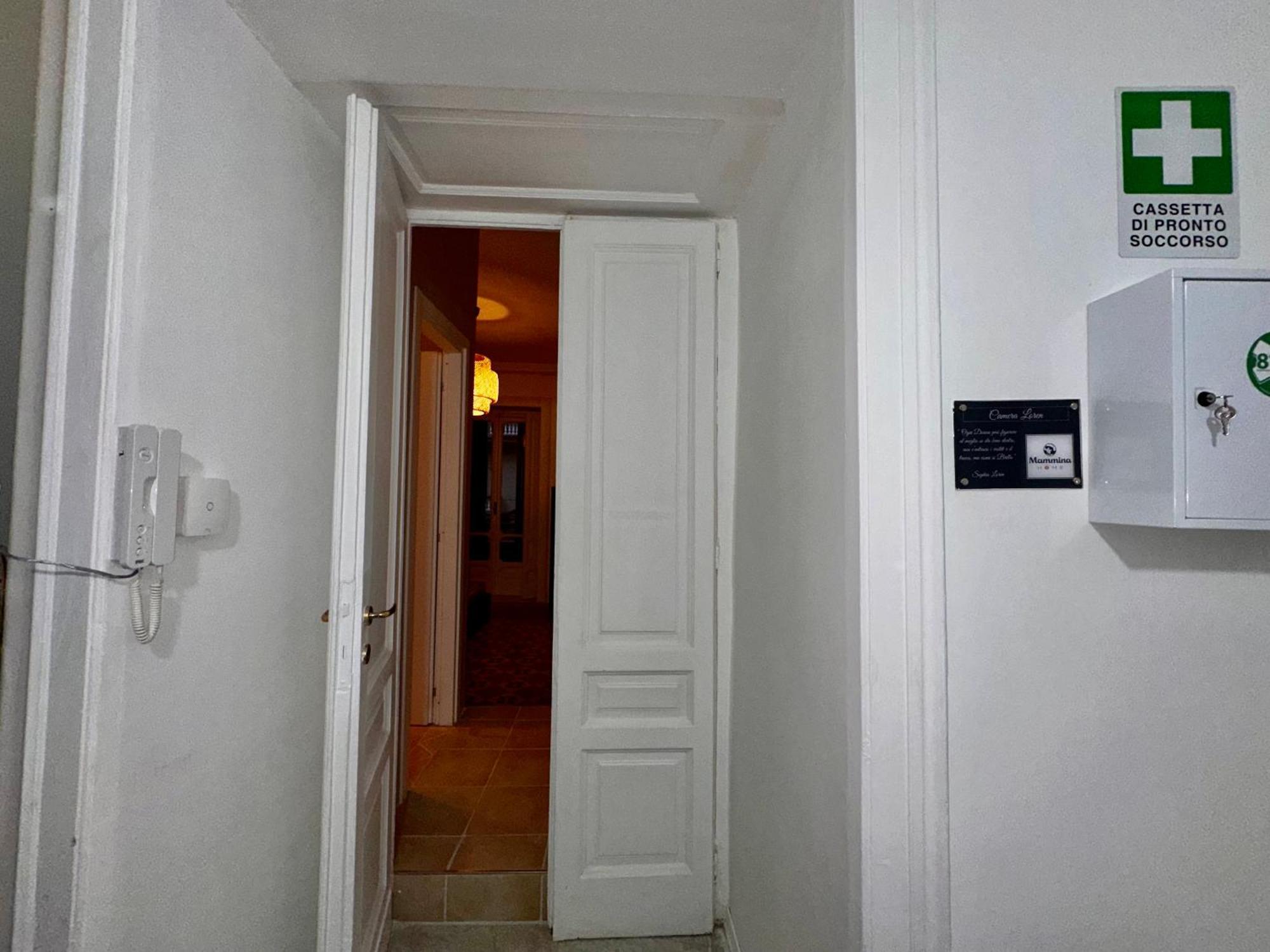 Mammina Home Napoli Dış mekan fotoğraf